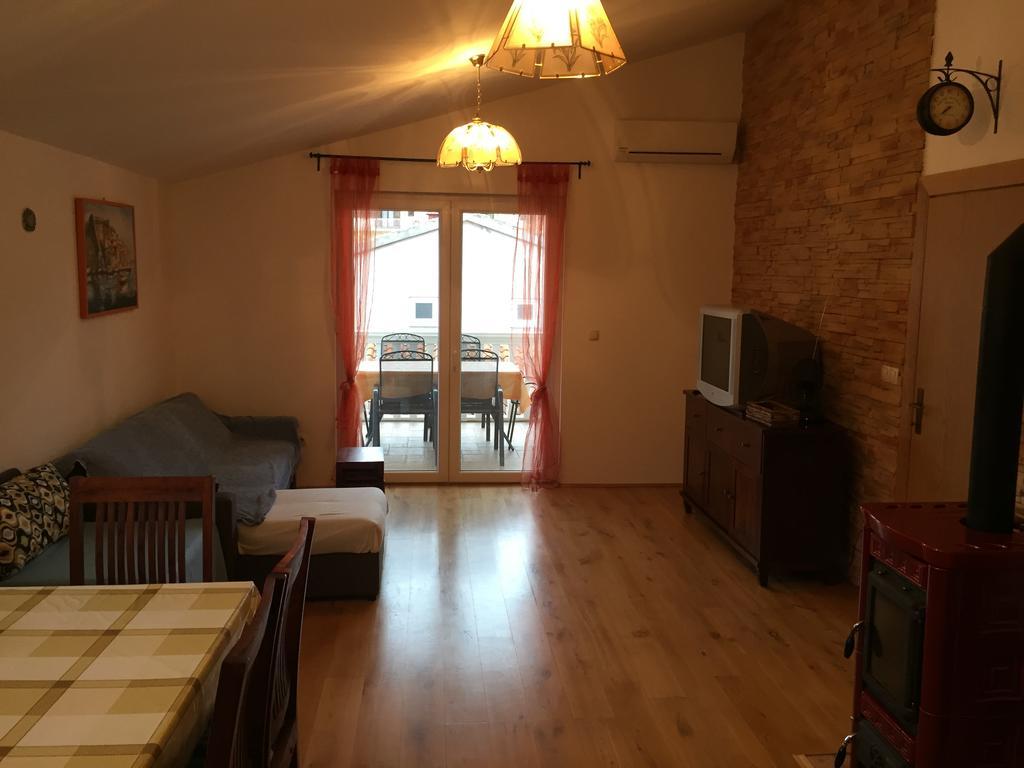 Apartment Jole Шибеник Экстерьер фото
