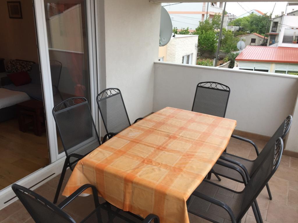 Apartment Jole Шибеник Экстерьер фото